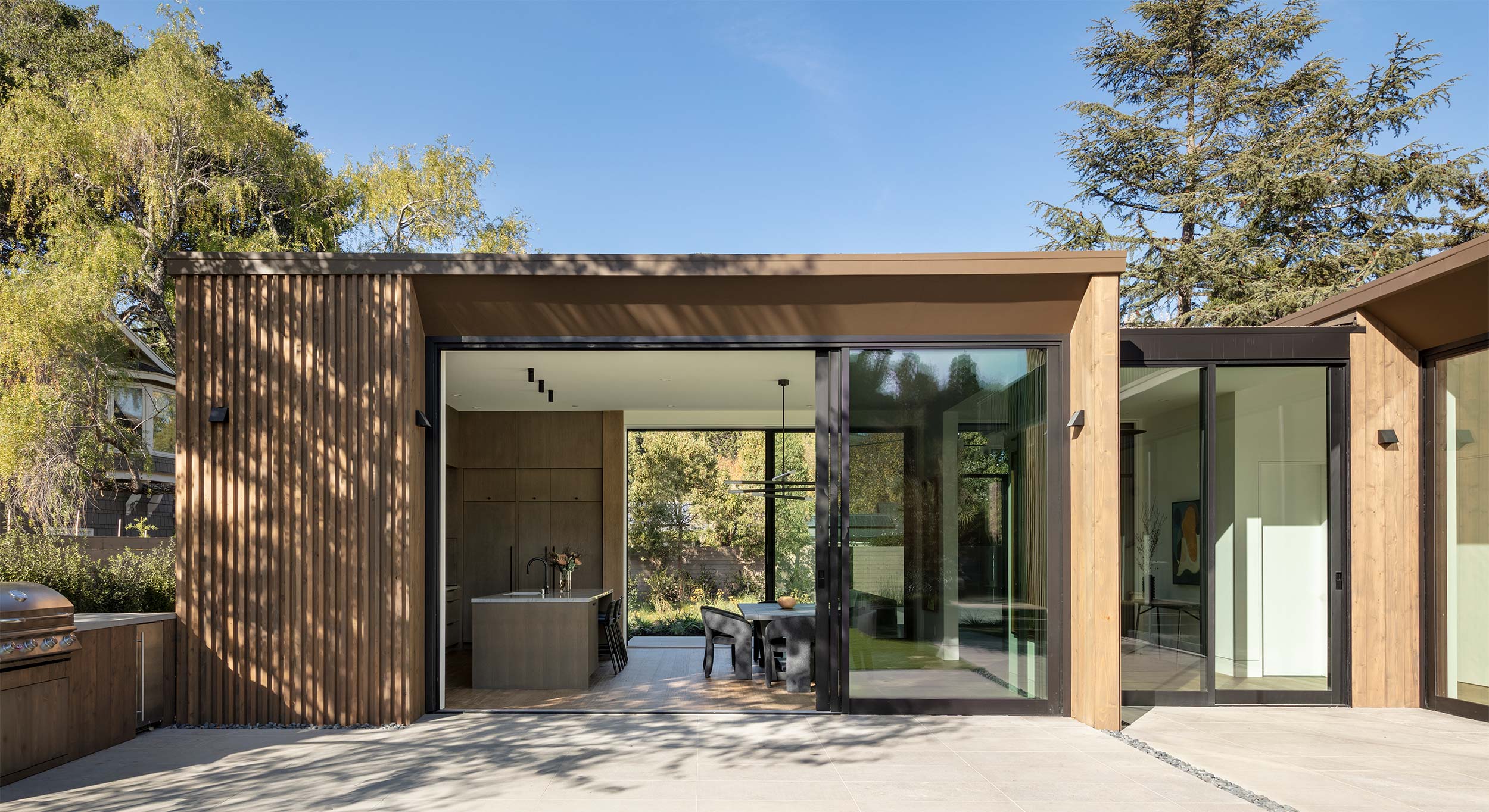 Modern Courtyard House — Rear, exterior